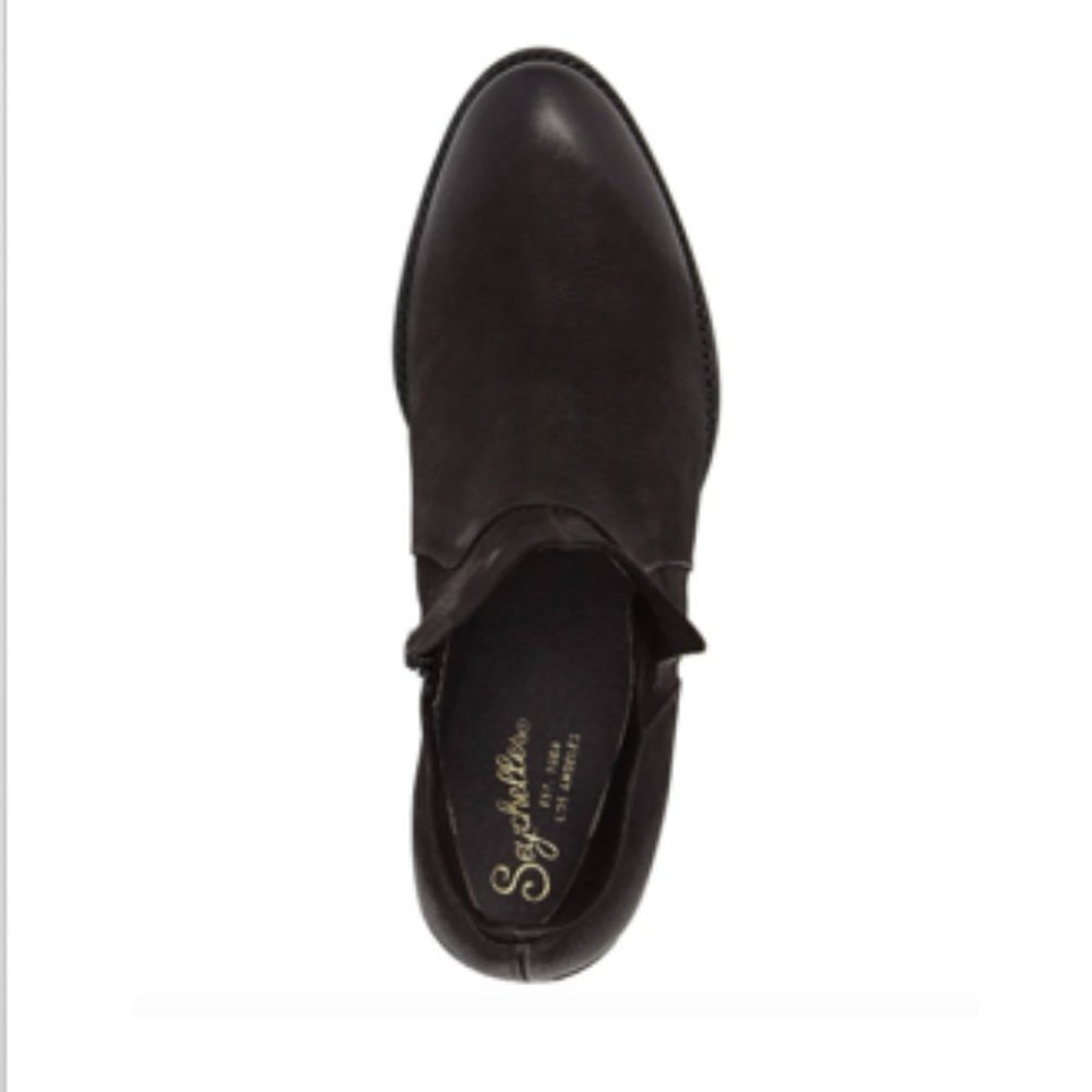 Seychelles Size 5 Distressed Black Leather Booties - Picture 5 of 5